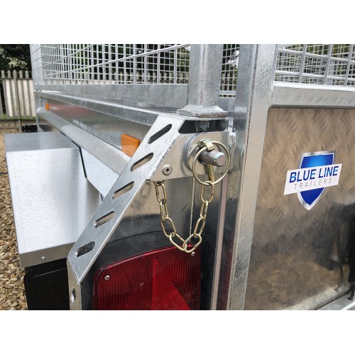 Lynch pin and wire 8mm 200mm wire tag Zinc plated steel with yellow passivated finish.